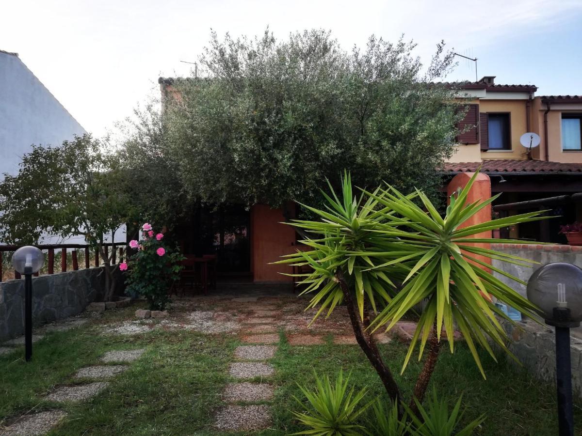Donna Violante Porto Corallo Affittacamere 维拉普特祖 外观 照片